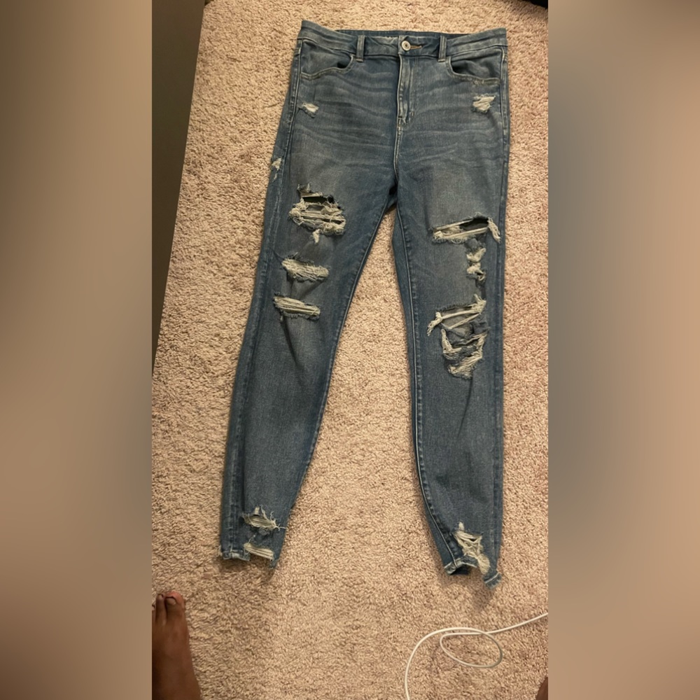 American Eagle Dark wash distressed Jeggings